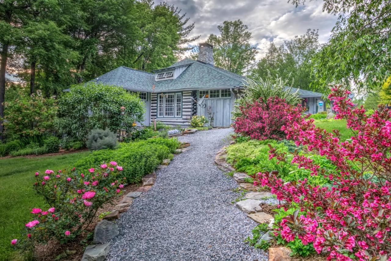 Linville Falls Lodge & Cottages Exterior photo